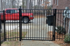 black-aluminum-fencing2