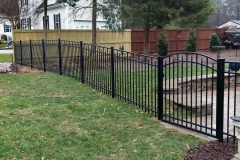 black-aluminum-fencing21