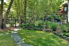 black-aluminum-fencing40