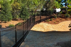 black-aluminum-fencing42
