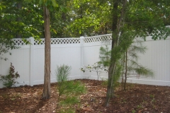 vinyl-fencing-with-topper6