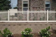 vinyl-picket-fencing10