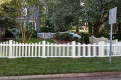 vinyl-picket-fencing2
