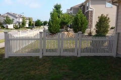 vinyl-picket-fencing7