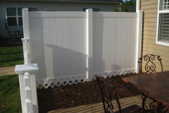 vinyl-privacy-fencing12
