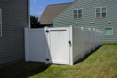 vinyl-privacy-fencing4