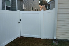vinyl-privacy-fencing9