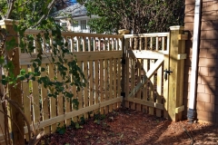 wood-fence-toppers21